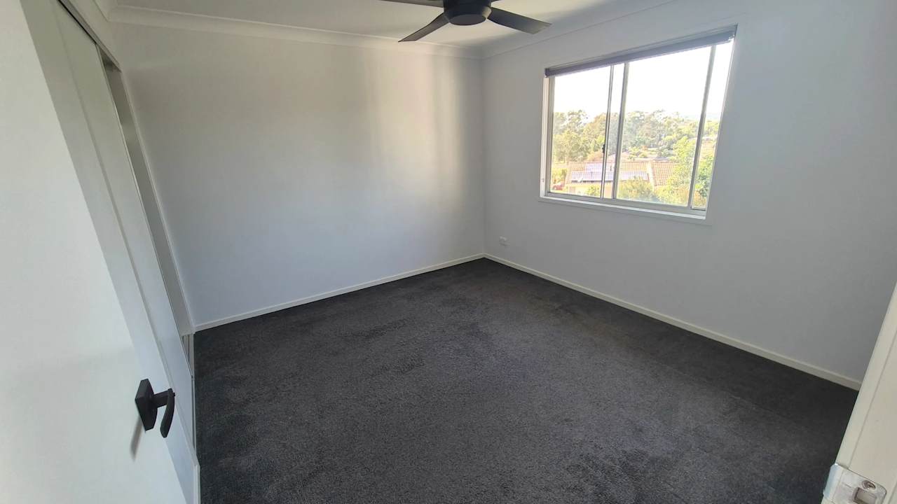 Unfurnished room in a flatshare