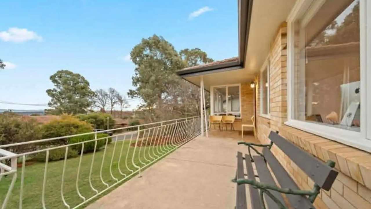 Unfurnished room in a share house