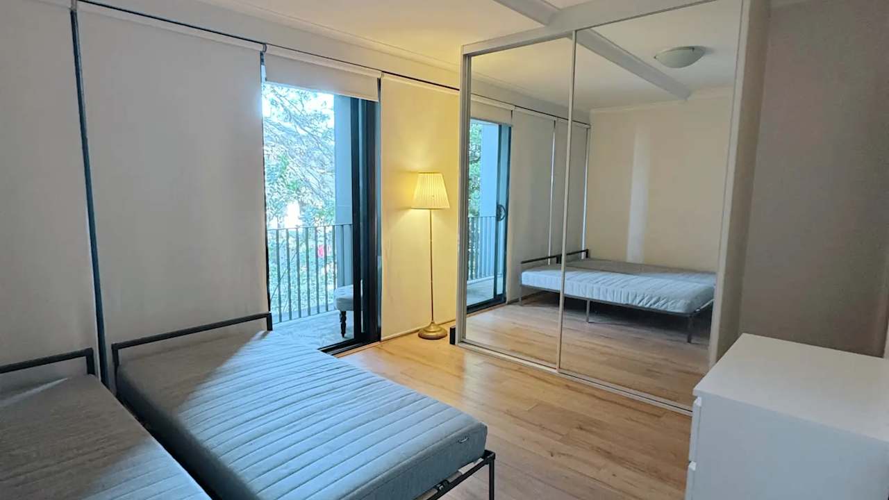 Furnished room with own bathroom