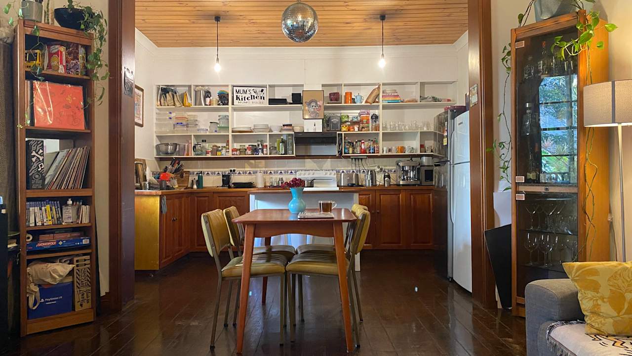 Furnished room in a share house