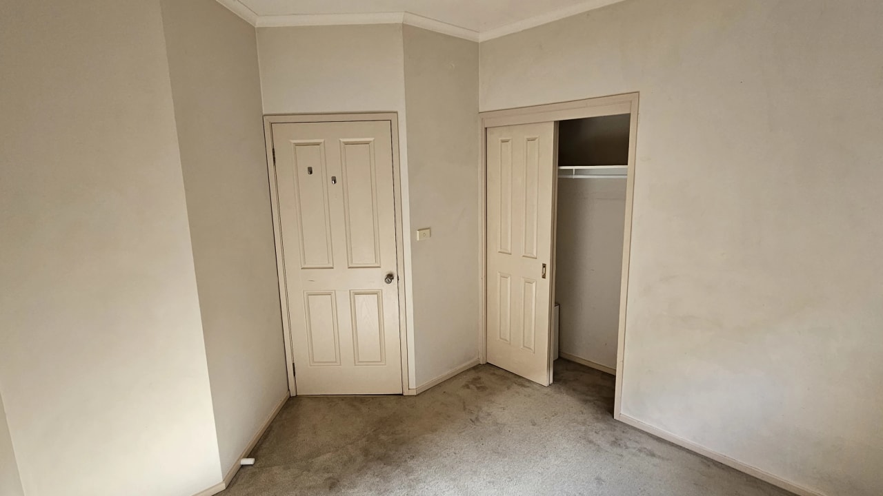 Room in a share house