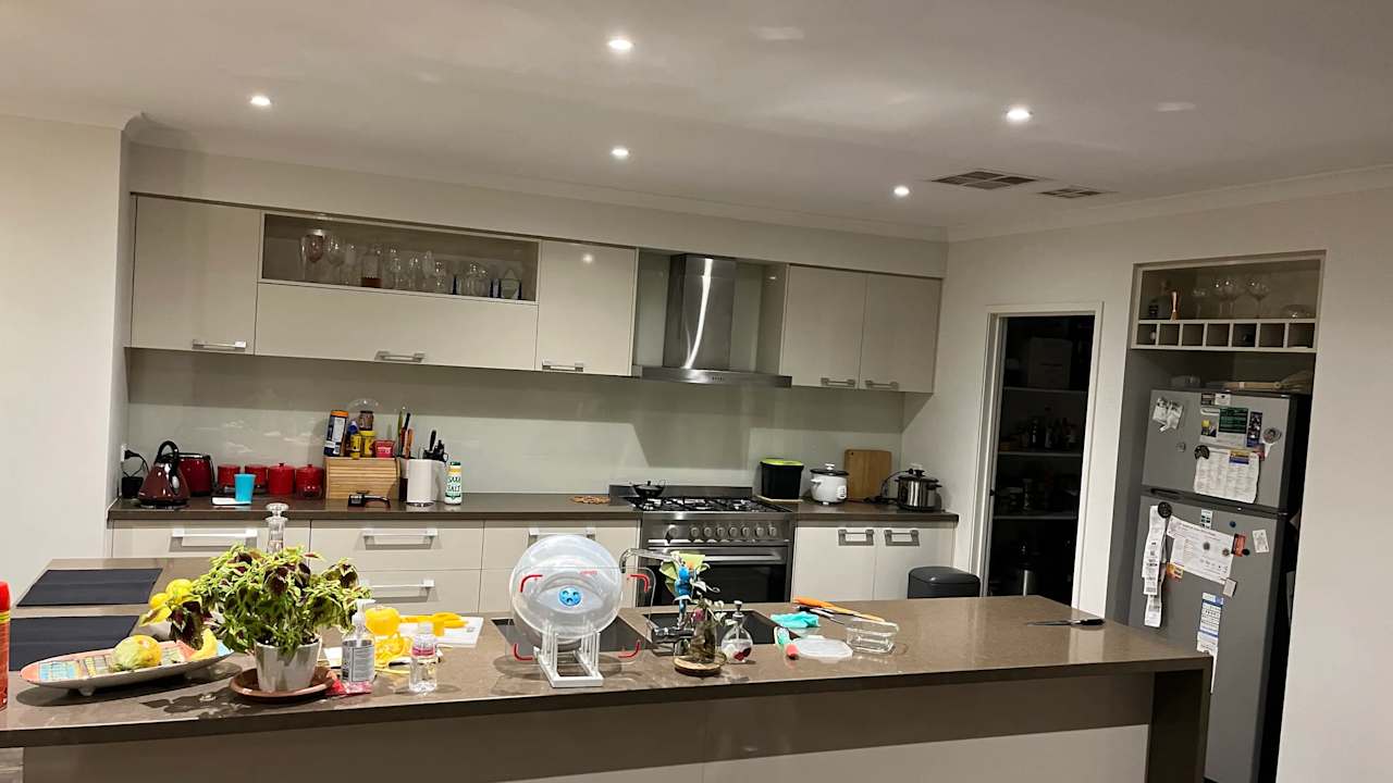 Furnished room in a share house