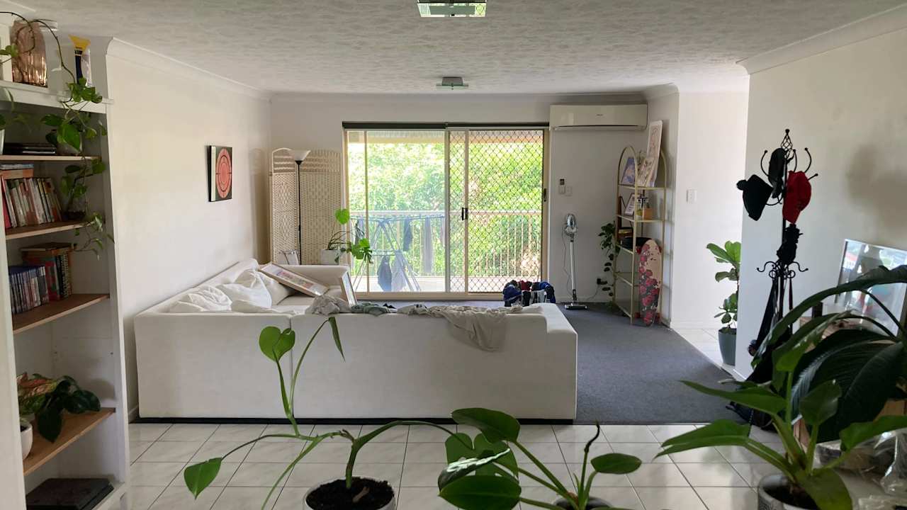 Unfurnished room with own bathroom