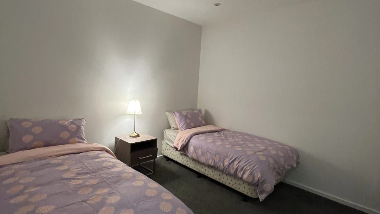 Furnished room in a flatshare
