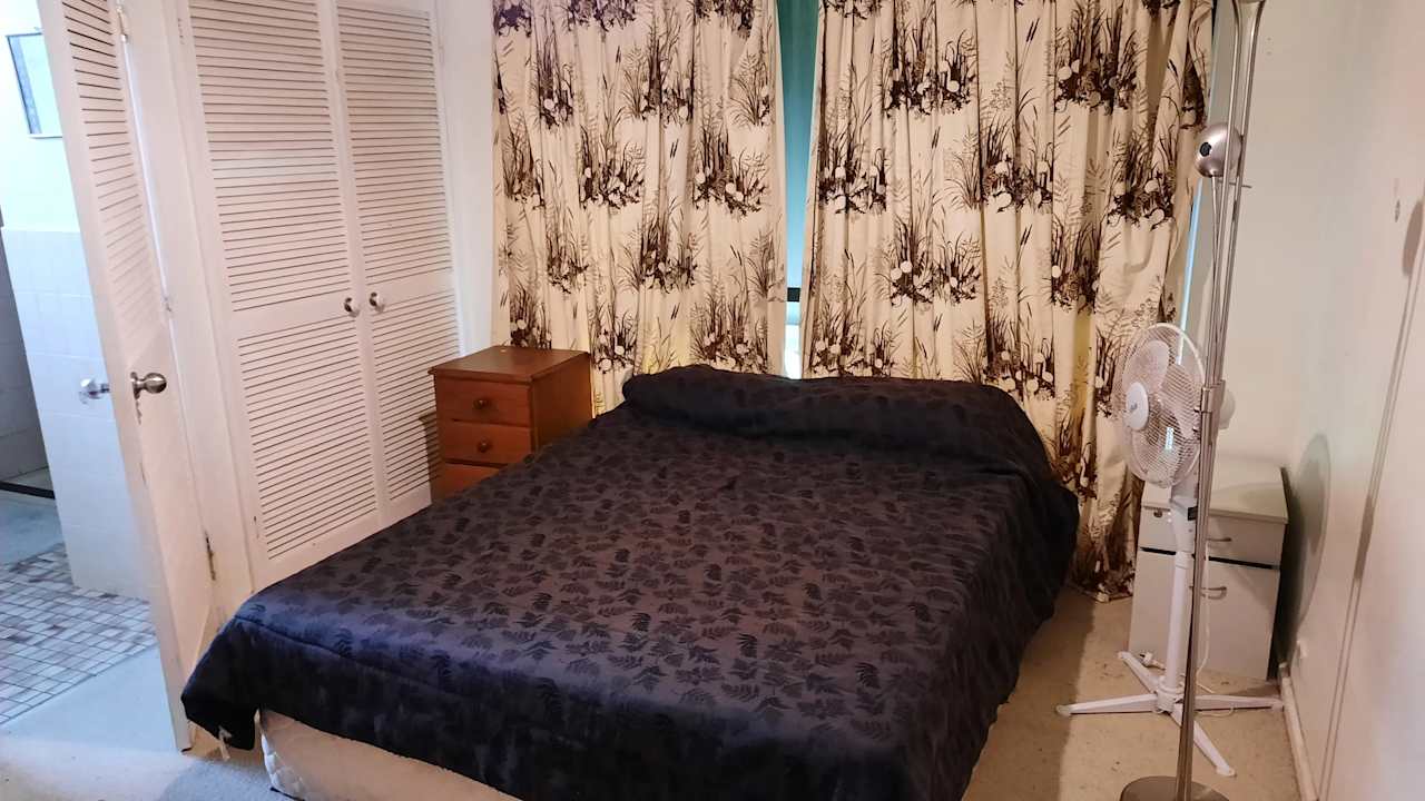 Room in a share house