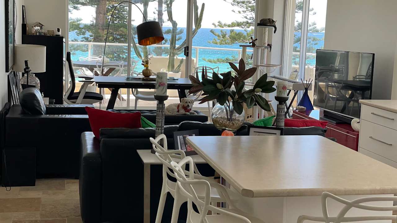 Furnished room in a flatshare