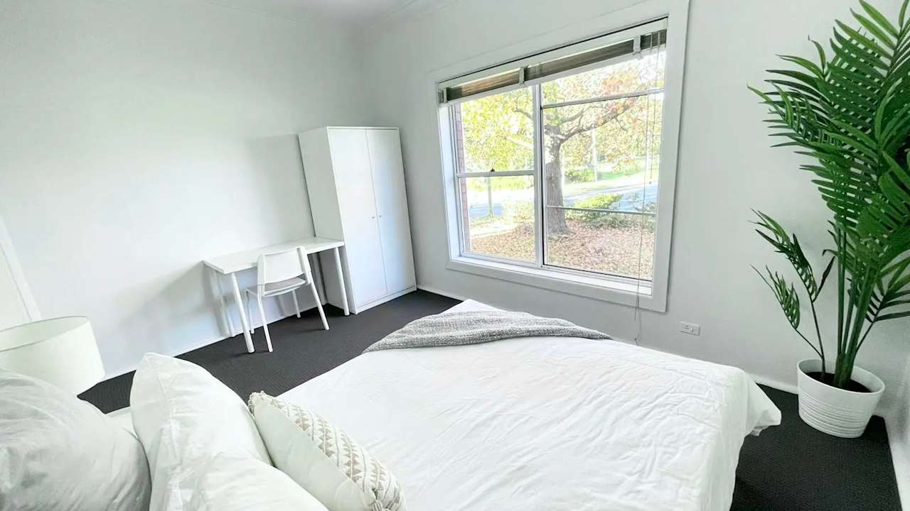 Room in a share house