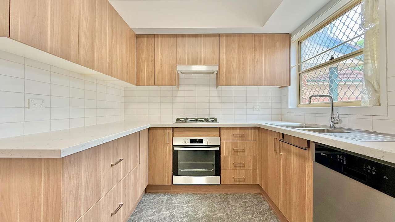 Whole property with 3 rooms for rent