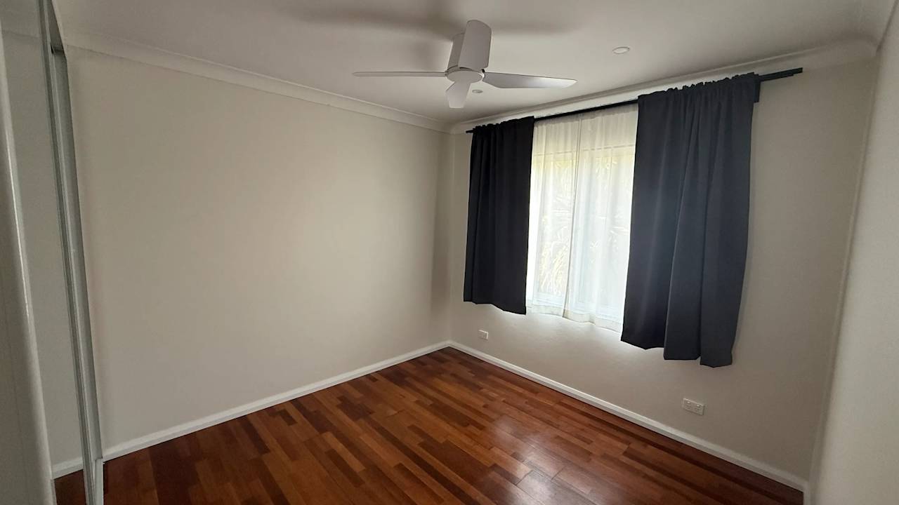 Unfurnished room in a flatshare