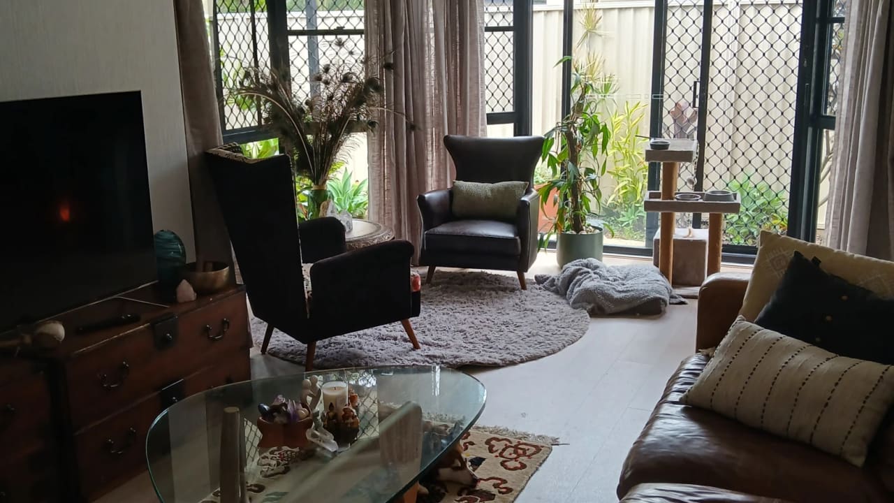 Furnished room with own bathroom