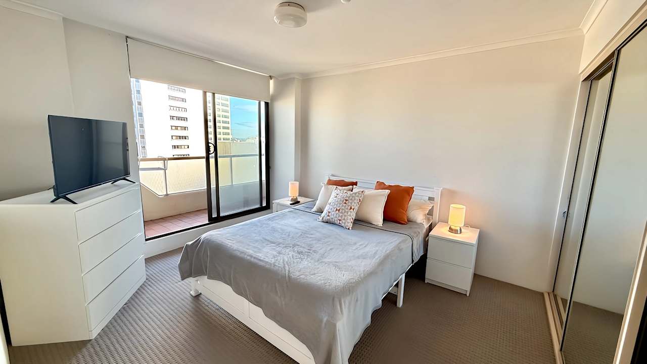 Furnished room in a flatshare