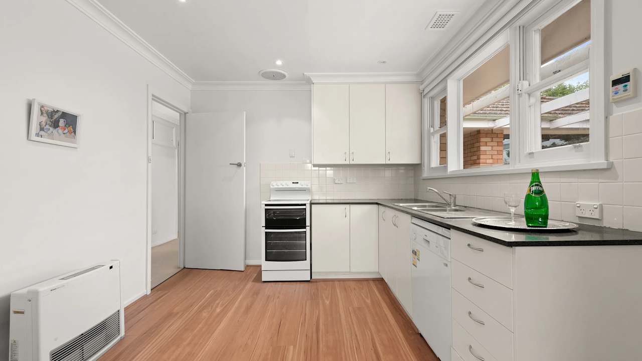 Unfurnished room in a share house