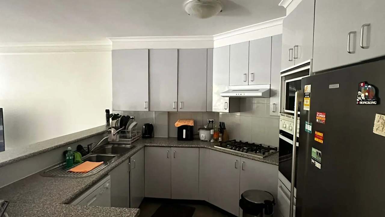 Furnished room in a flatshare