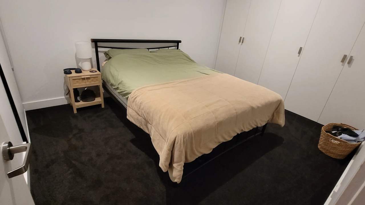 Unfurnished room in a share house