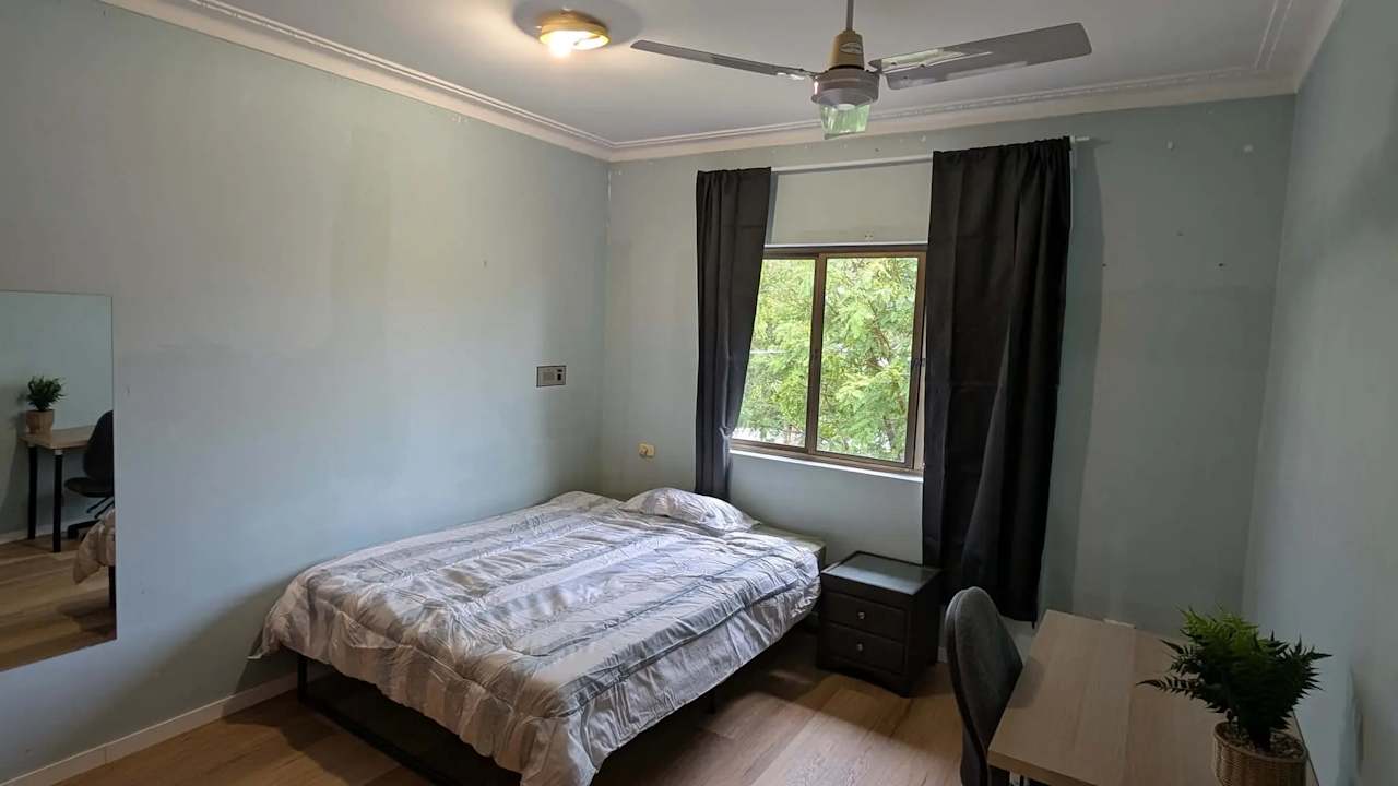 Furnished room in a share house