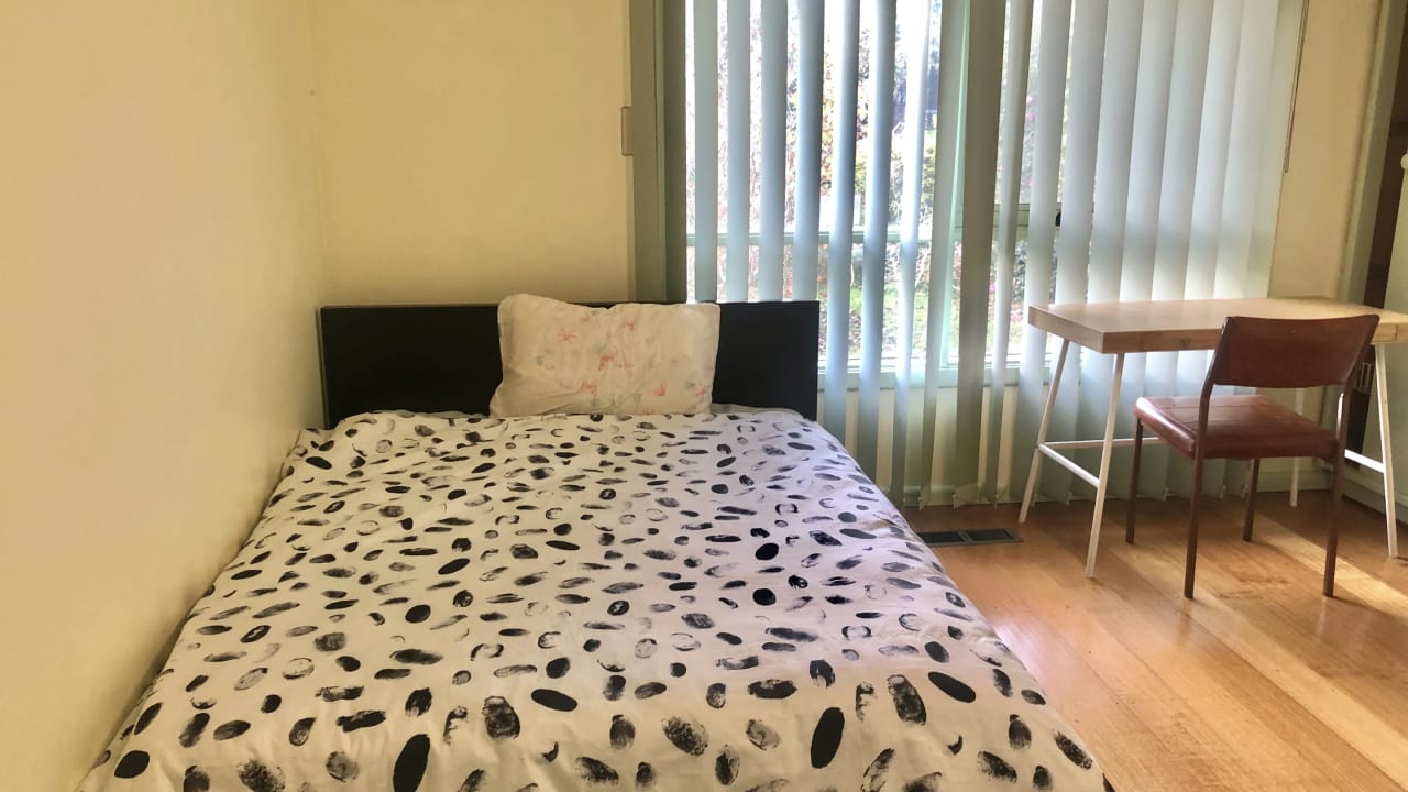 Furnished room in a share house
