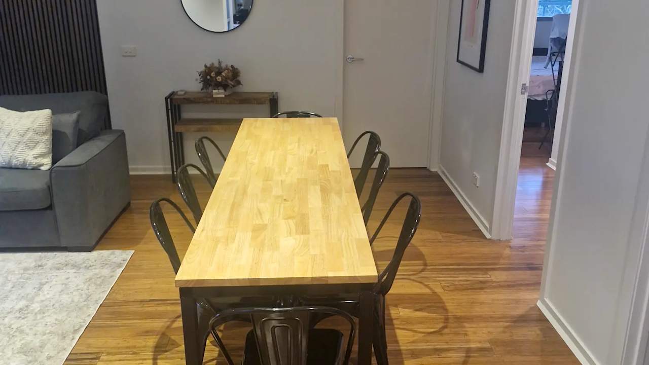 Furnished room in a flatshare