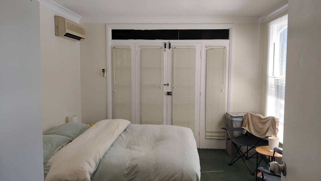 Furnished room in a share house