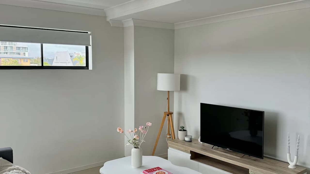 Unfurnished room with ensuite in a flatshare