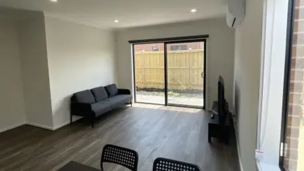 Furnished room with ensuite in a share house