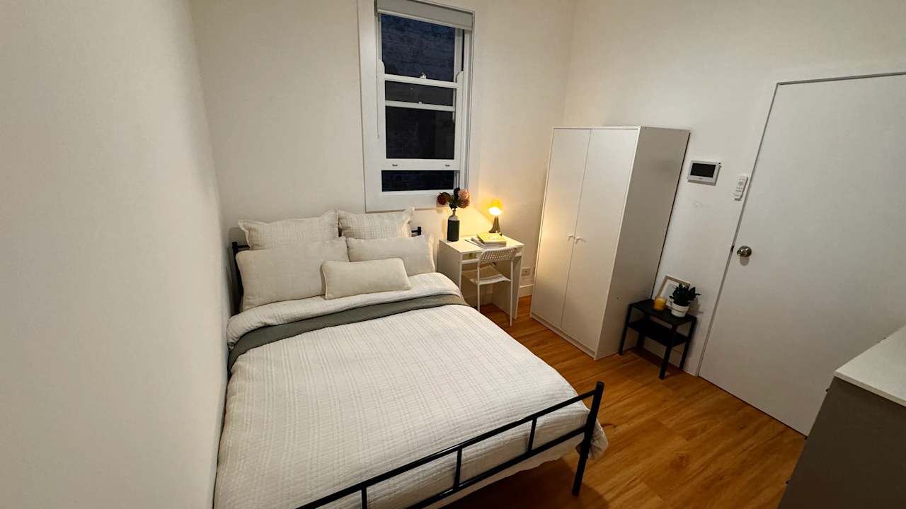 Furnished room studio flat for rent