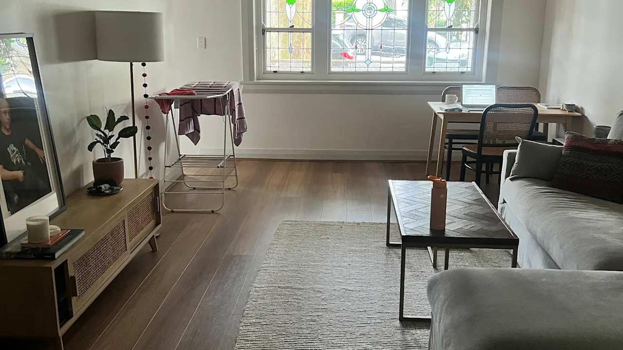 Furnished room in a flatshare
