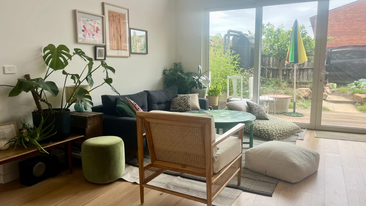 Room in a share house
