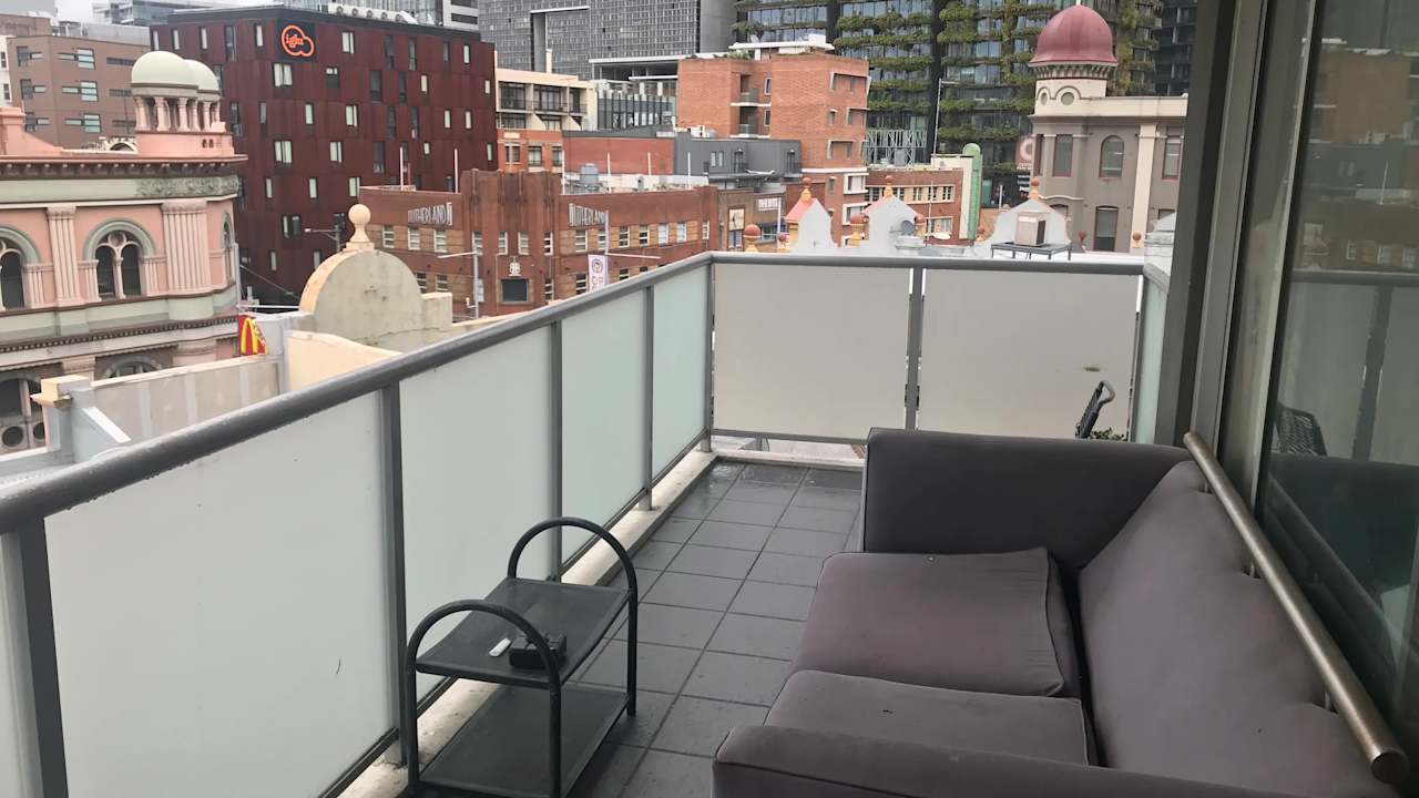 Furnished room in a flatshare