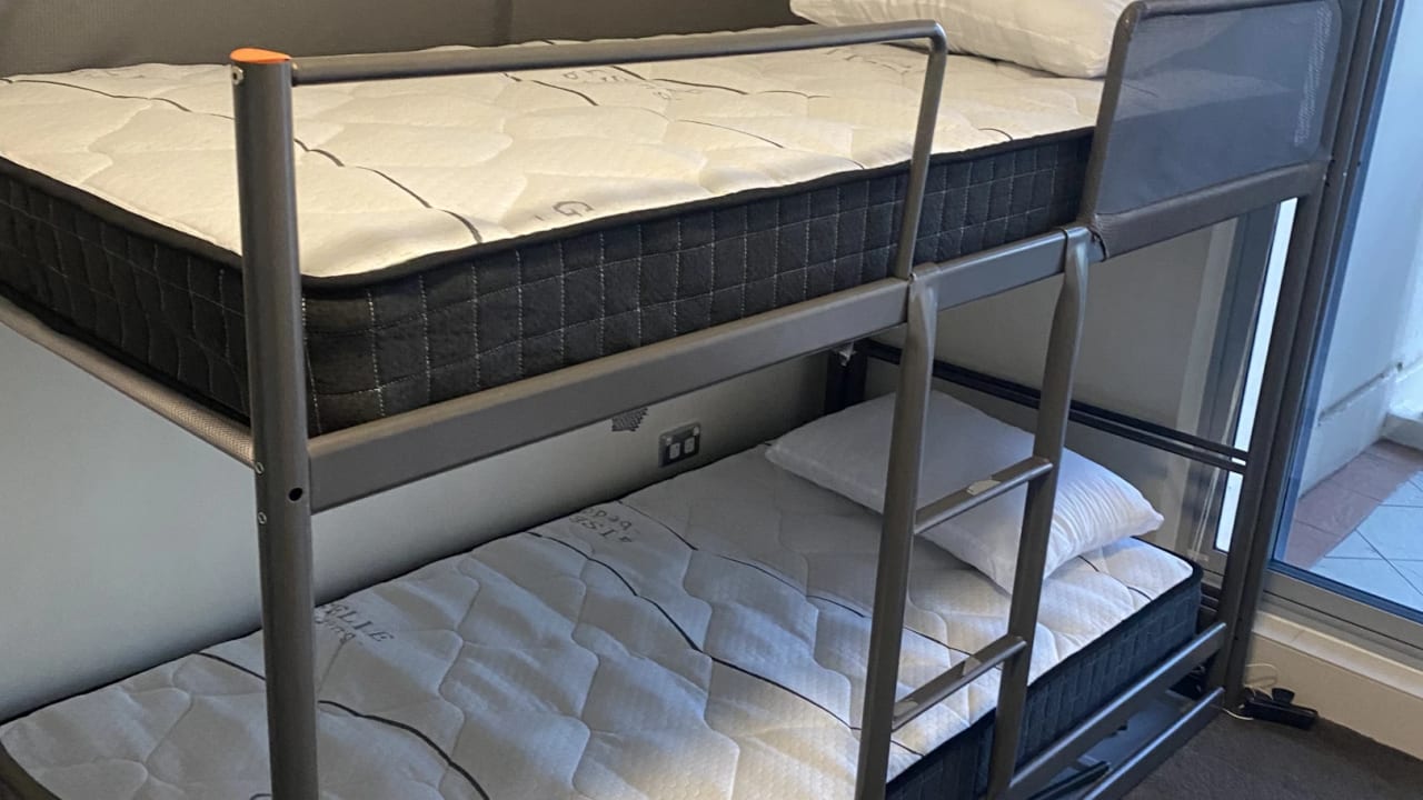 Furnished room with ensuite in a flatshare