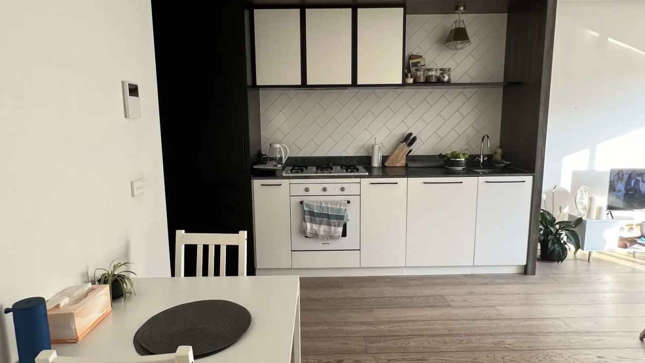 Unfurnished room with own bathroom