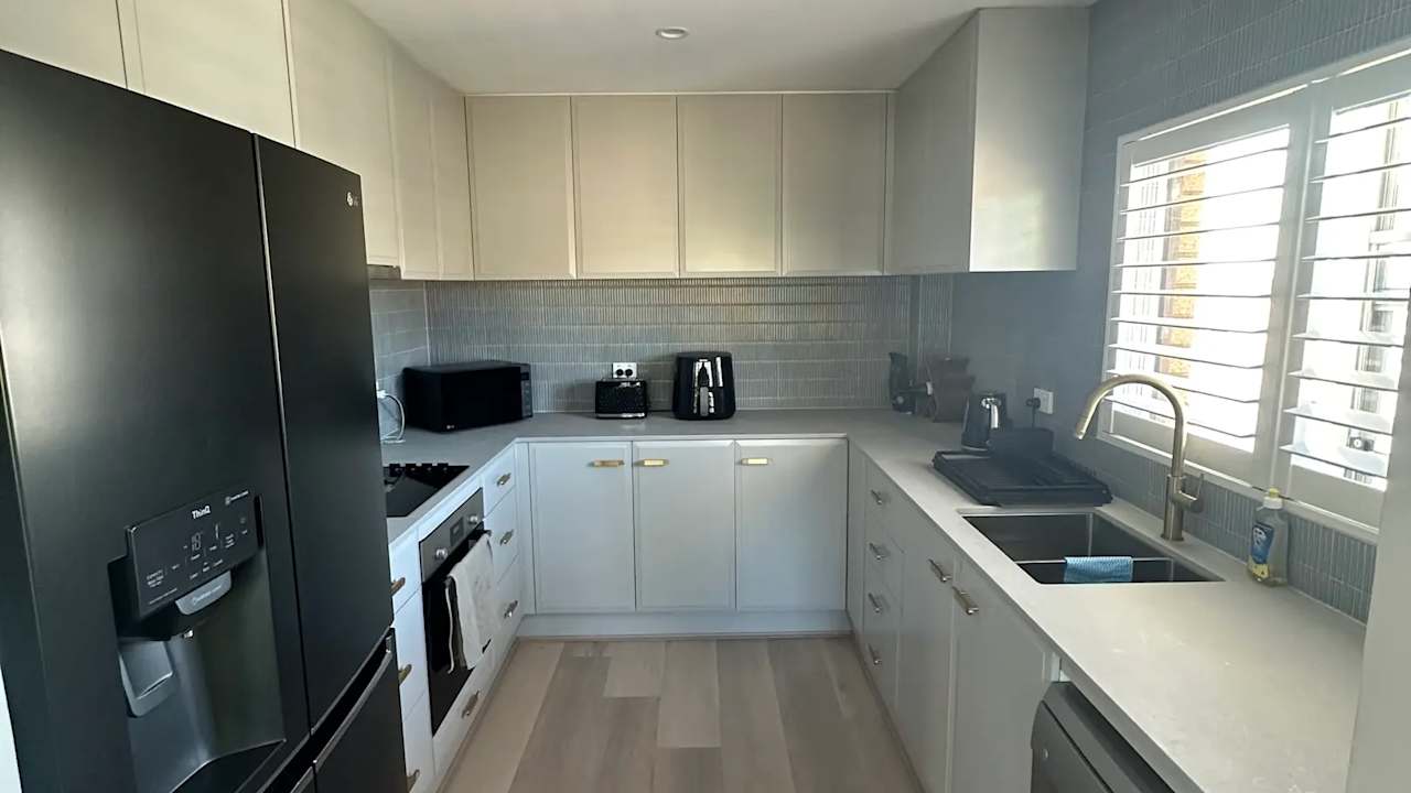 Whole property with 2 rooms for rent