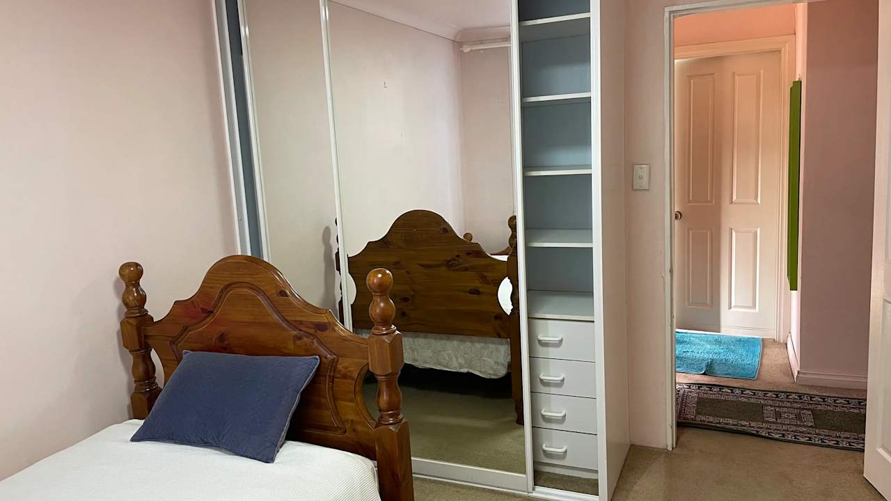 Furnished room in a share house