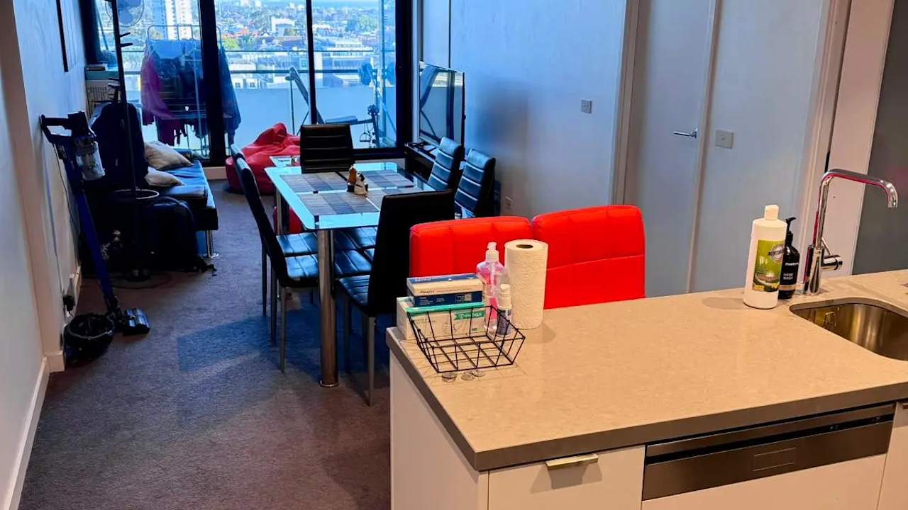 Furnished room with own bathroom