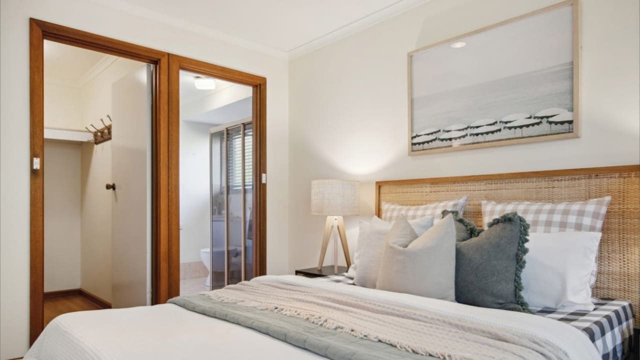 Furnished room with ensuite in a share house