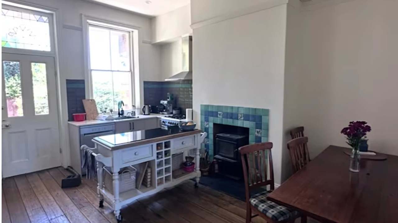 Unfurnished room in a share house