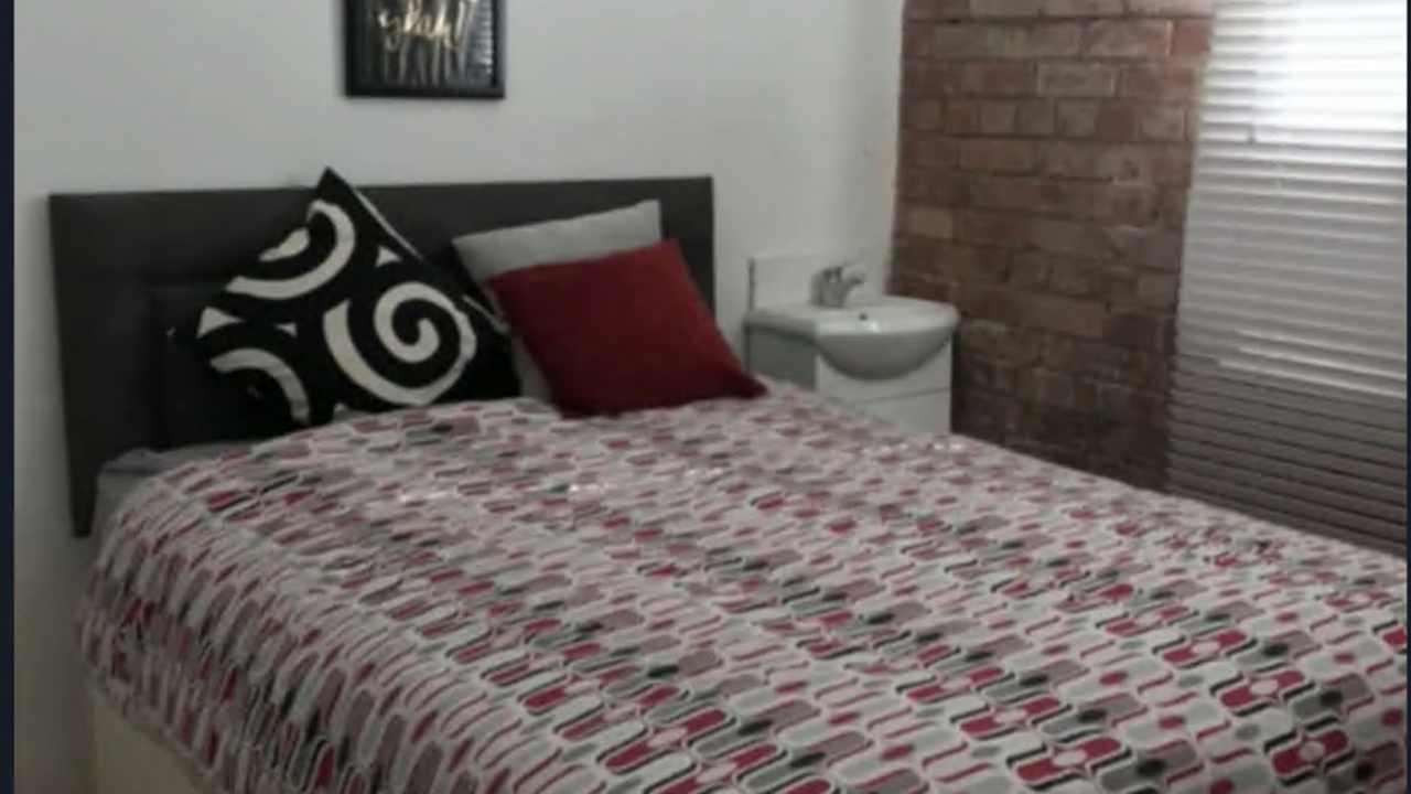 Furnished room in a share house