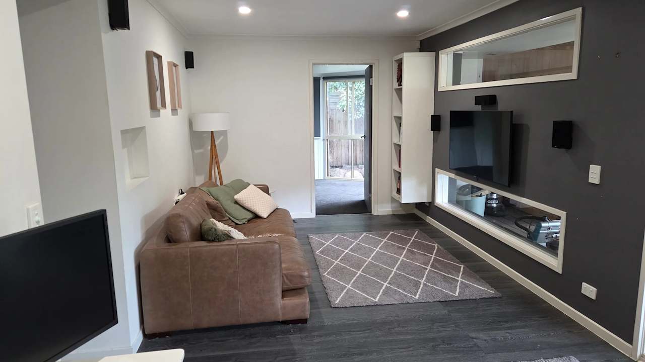 Unfurnished room with own bathroom