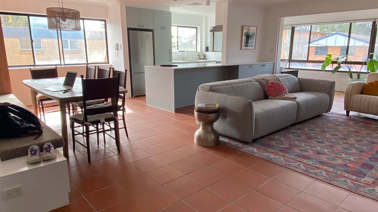 Unfurnished room in a flatshare
