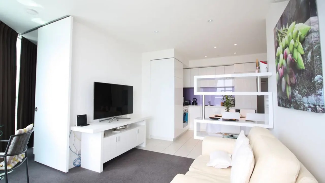 Whole property with 2 rooms for rent