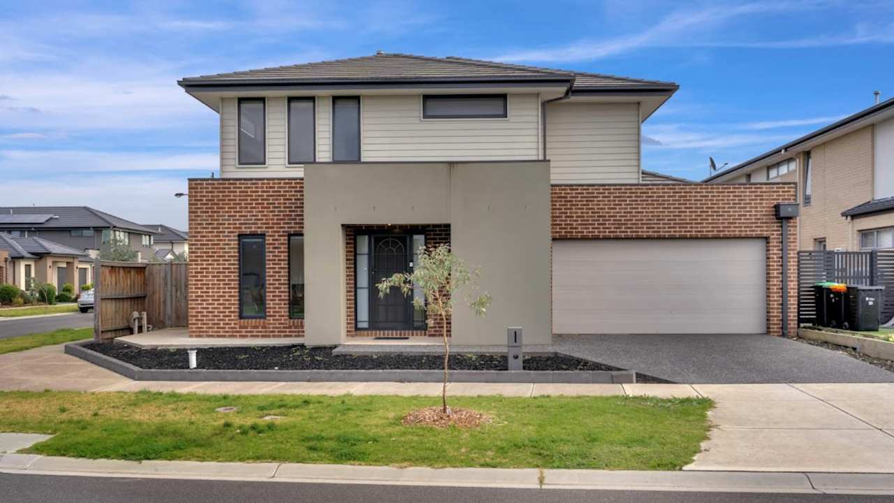 Unfurnished room in a share house