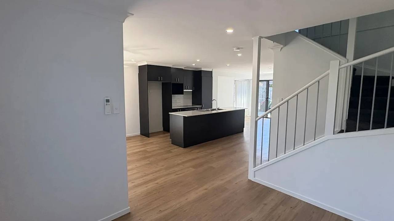 Unfurnished room in a share house