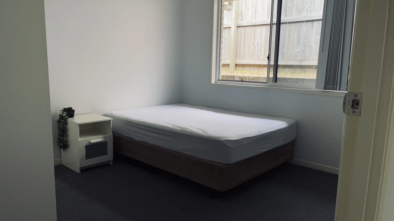 Room in a share house