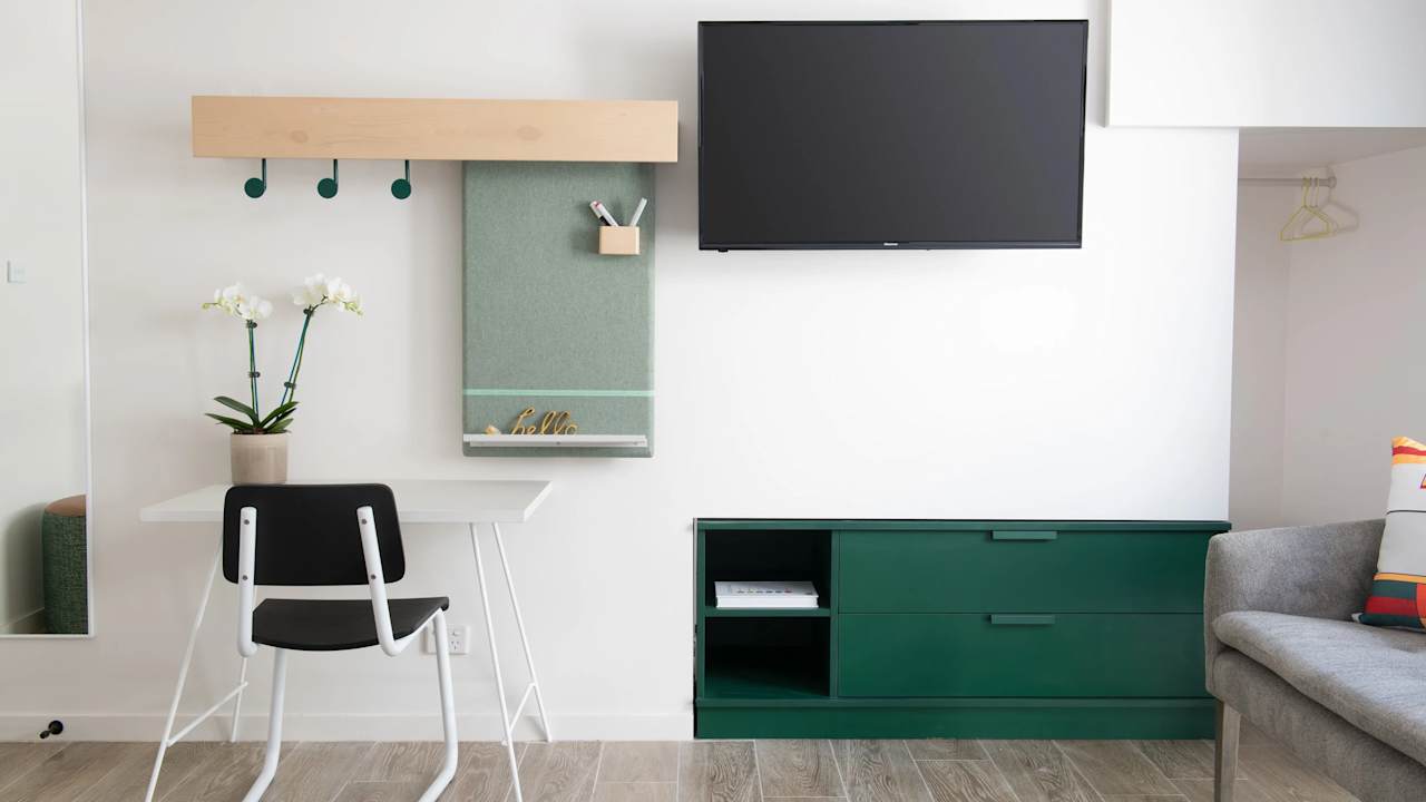 Furnished room studio flat for rent