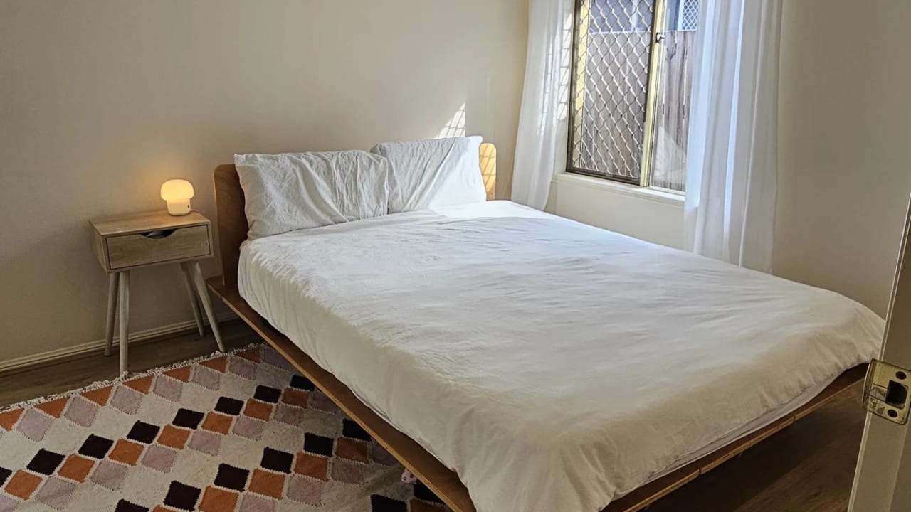 Furnished room with own bathroom