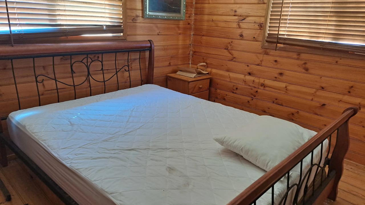 Furnished room with ensuite in a share house