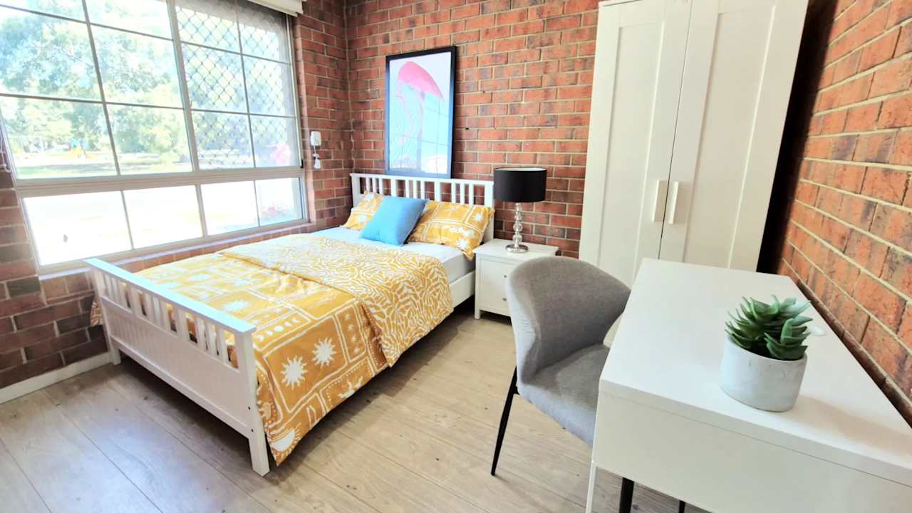 Furnished room in a share house