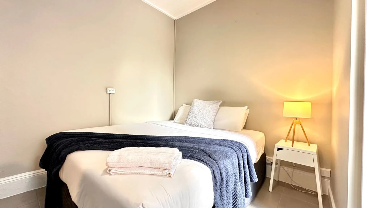 Furnished room in a share house