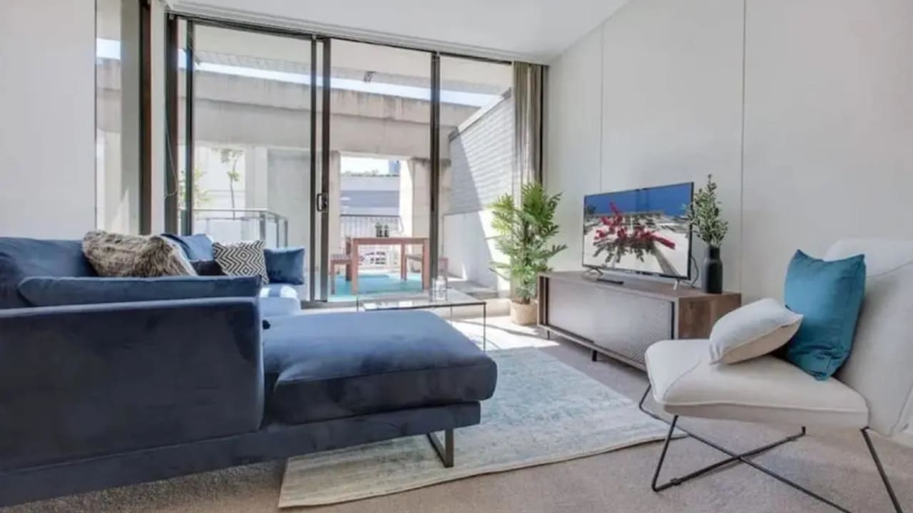 Furnished room in a flatshare