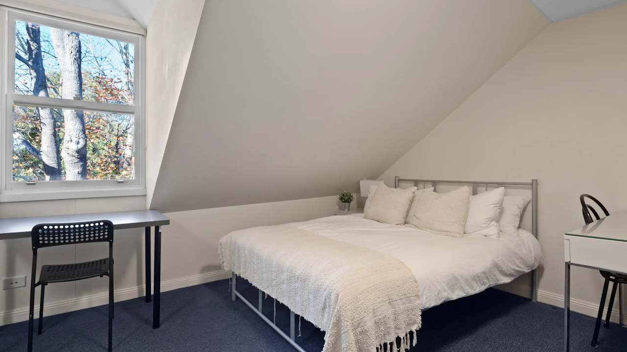 Furnished room in a share house