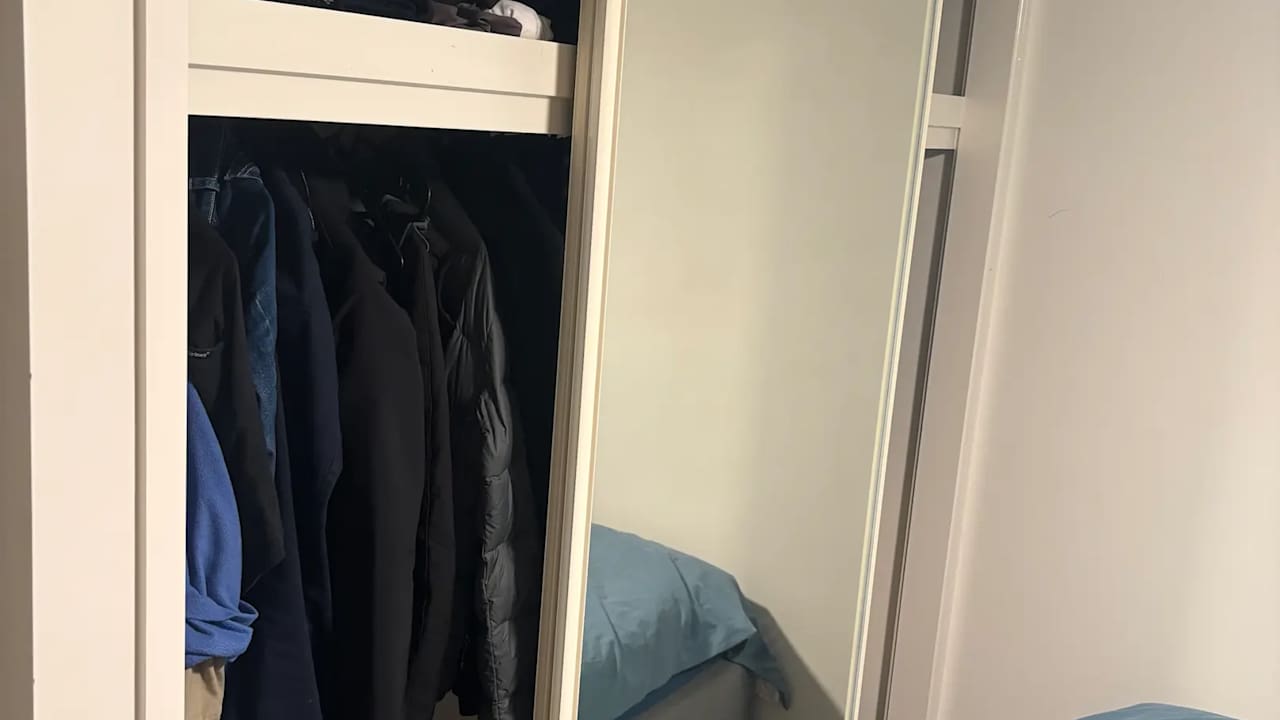 Furnished room in a share house
